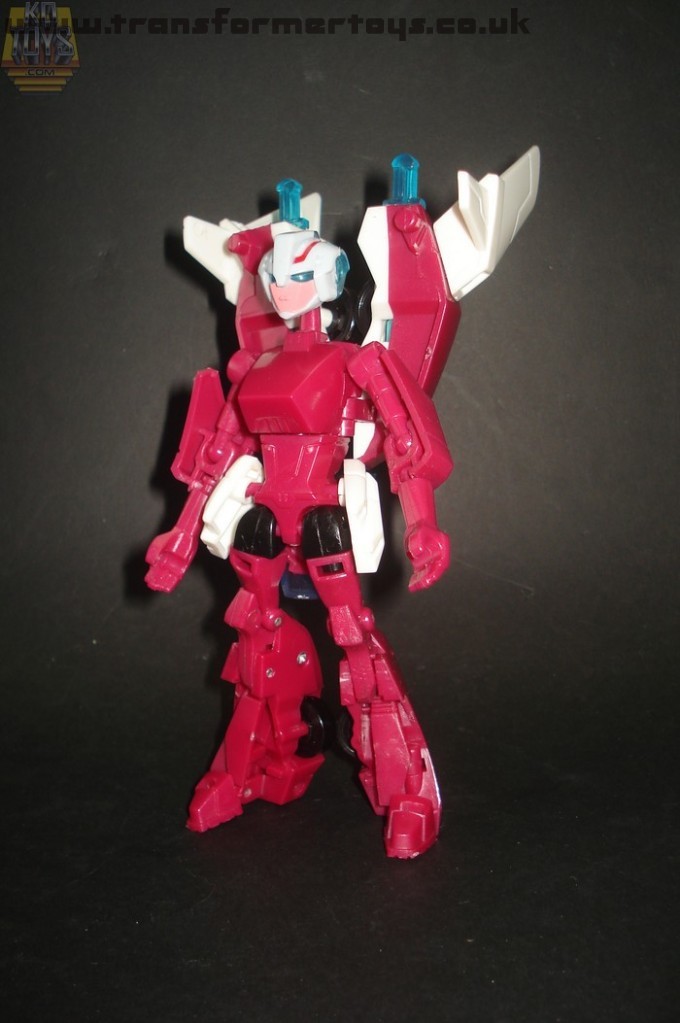 Images of knock-off Transformers Animated Arcee At 